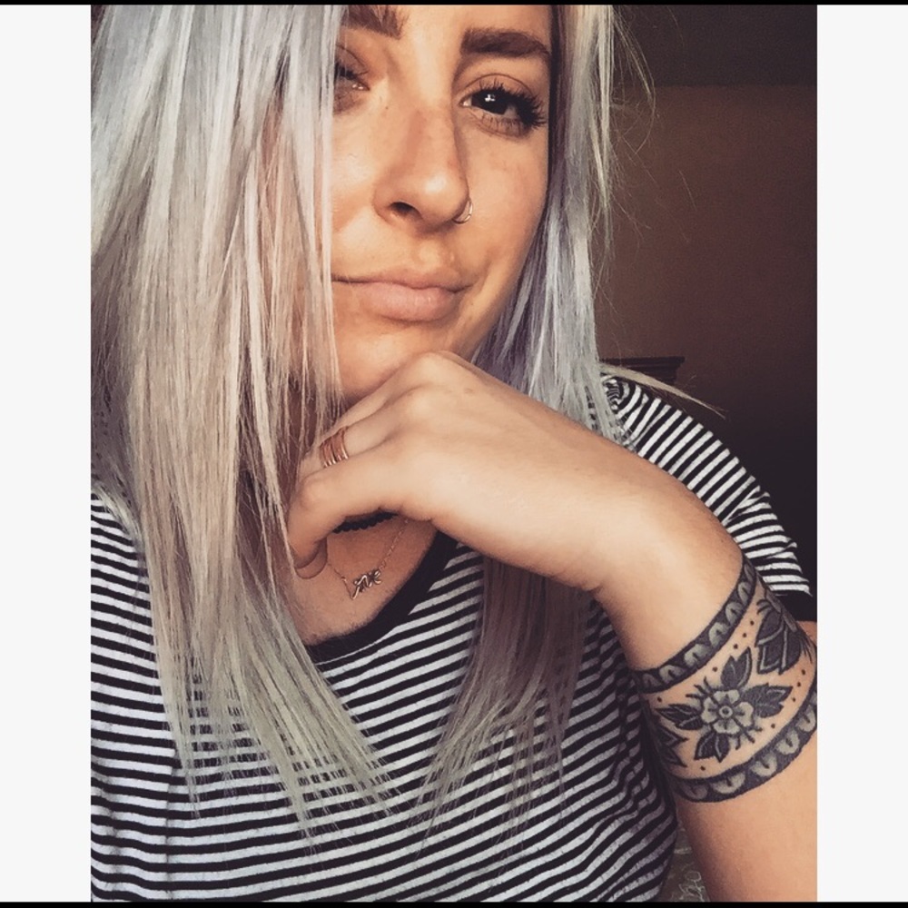 Meet your Posher, Lexi